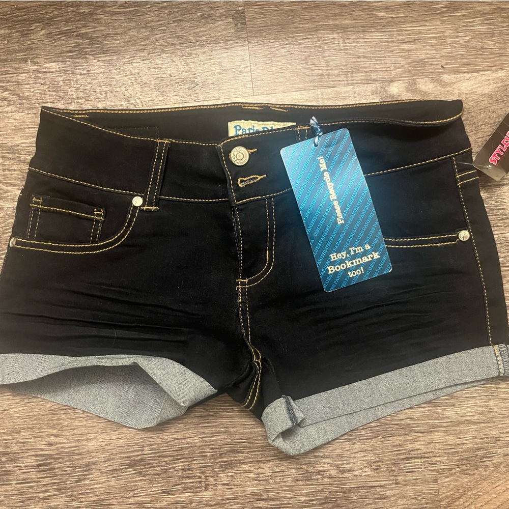 Cute black shorts